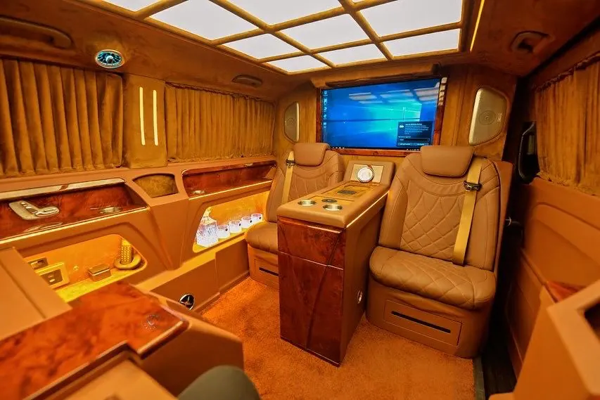 Mercedes Sprinter Luxury VIP